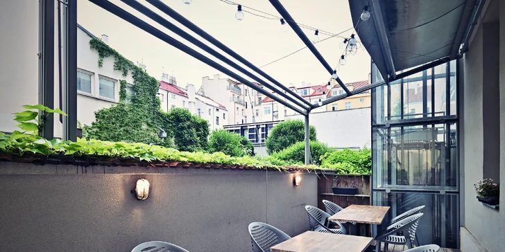Asijské hlavní jídlo výběrem ze 7 druhů či celé obědové menu pro 1 i 2 osoby