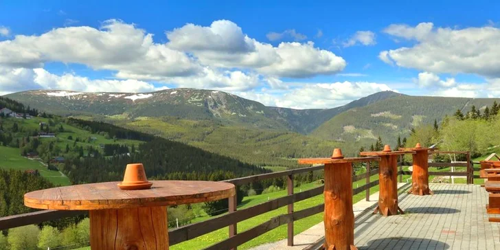 Horský hotel v Peci pod Sněžkou: uprostřed přírody, u turistických tras a se snídaní