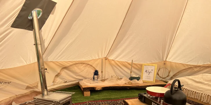 Romantický glamping ve stanu: pro 2–3 osoby, vč. snídaně, 50 m od řeky Ohře