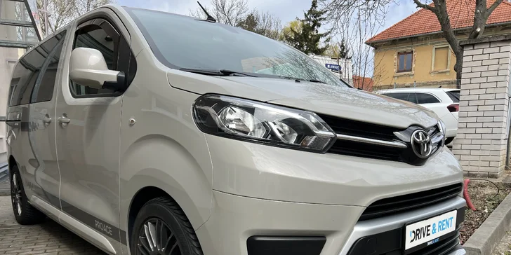 Pronájem vozidla Toyota ProAce se spací vestavbou až pro 5 osob