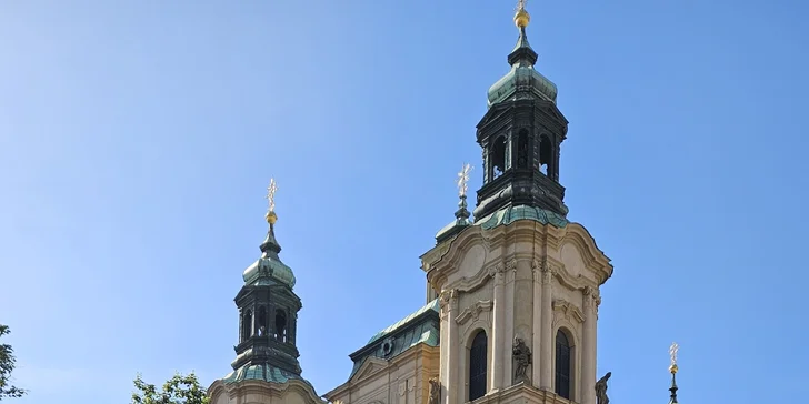 Letní festival klasické hudby v barokním kostele v centru Prahy