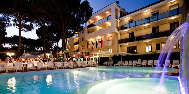 Italské prázdniny: 4* hotel s bazénem, 500 metrů od pláže, polopenze i plná penze