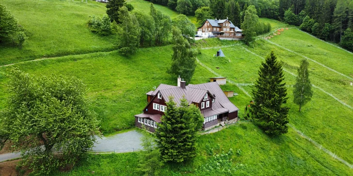 Horská chata v srdci Krkonoš: snídaně nebo all inclusive i privátní wellness, 2 děti zdarma