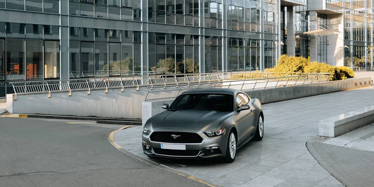 Legendární americký Ford Mustang nebo Dodge Challenger: 24 hod. i prodloužený víkend