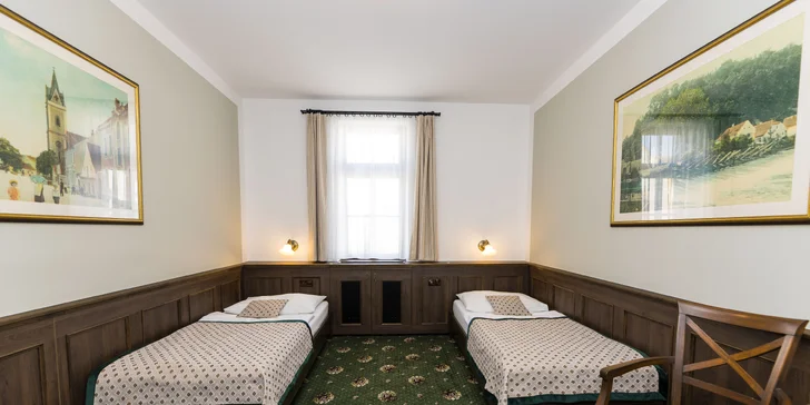 Pobyt v Hluboké nad Vltavou s polopenzí i wellness: hotel pod zámkem v blízkosti golfu