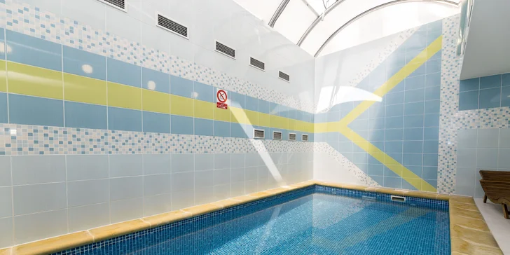 Pobyt v Hluboké nad Vltavou s polopenzí i wellness: hotel pod zámkem v blízkosti golfu