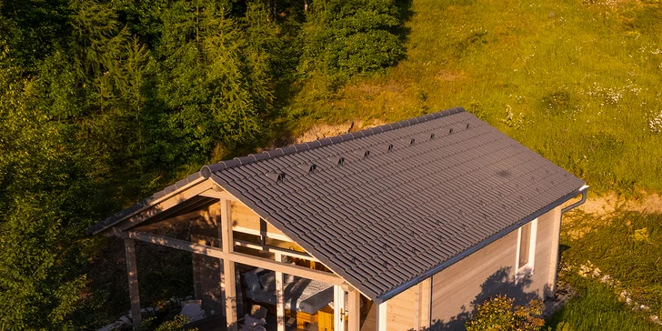 Luxusní chatky v Národním parku Bükk: snídaňový box i privátní vířivka