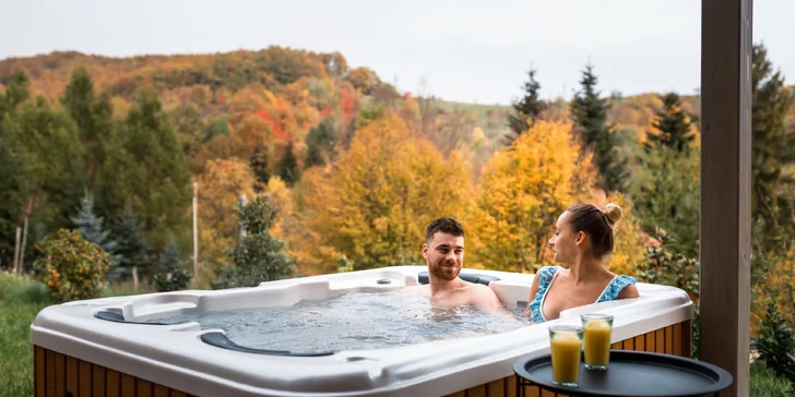 Luxusní chatky v Národním parku Bükk: snídaňový box i privátní vířivka