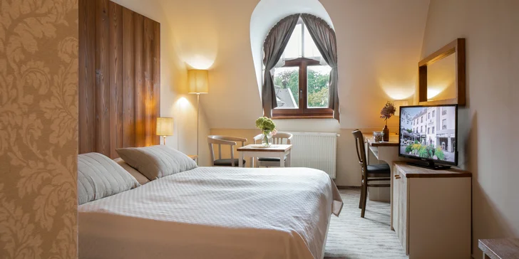 Relax v Krkonoších: pobyt se snídaní, wellness i romantickou večeří