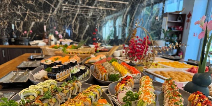 All you can eat bufet v Karlíně: asijská kuchyně, sushi, saláty a další dobroty