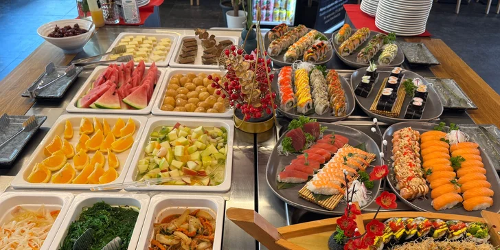 All you can eat bufet v Karlíně: asijská kuchyně, sushi, saláty a další dobroty