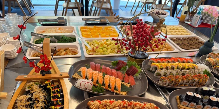 All you can eat bufet v Karlíně: asijská kuchyně, sushi, saláty a další dobroty