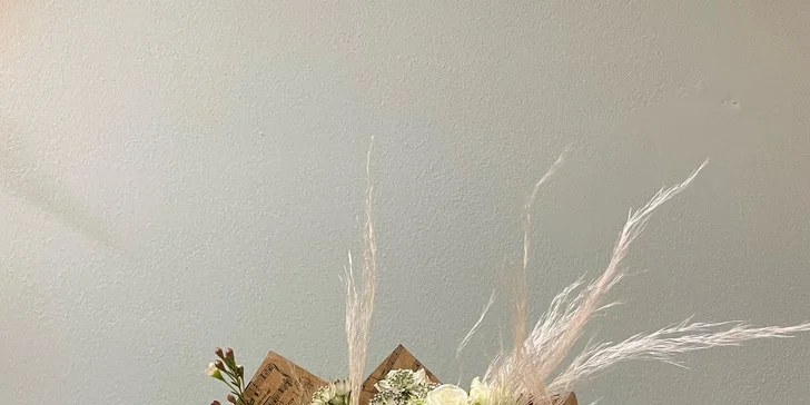Vázání i vypichování kytic či kurz Na den floristkou vč. pomůcek a materiálů
