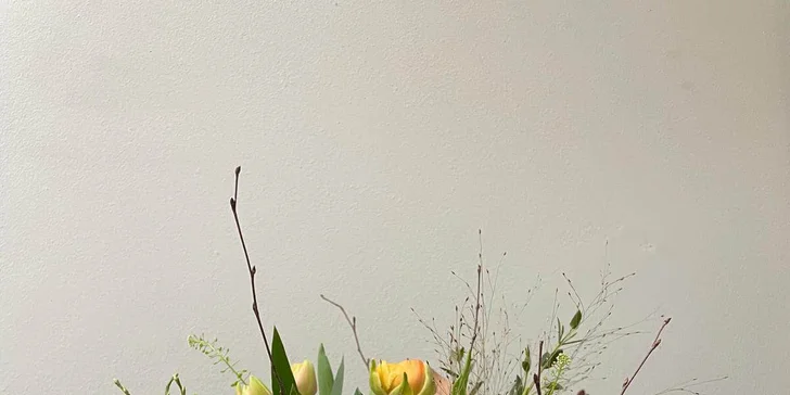 Vázání i vypichování kytic či kurz Na den floristkou vč. pomůcek a materiálů