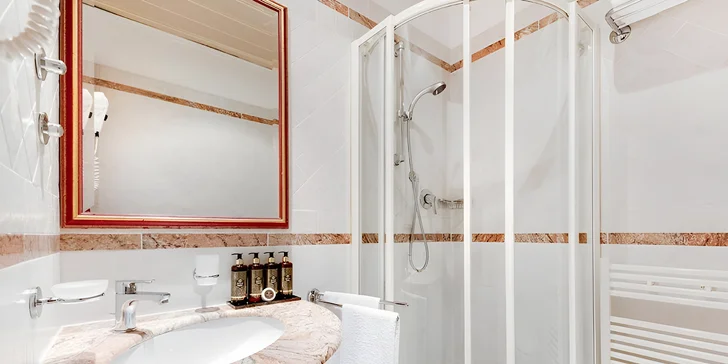 Italské prázdniny: 4* hotel s bazénem, 500 metrů od pláže, polopenze i plná penze