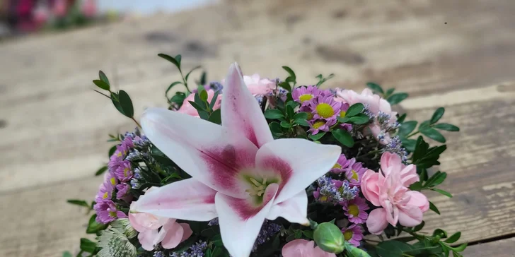 Vázání i vypichování kytic či kurz Na den floristkou vč. pomůcek a materiálů
