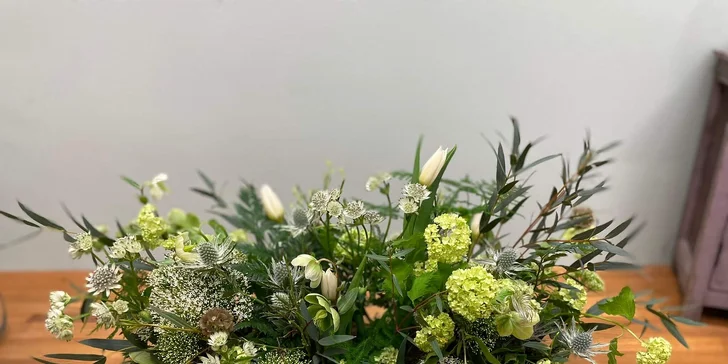 Vázání i vypichování kytic či kurz Na den floristkou vč. pomůcek a materiálů