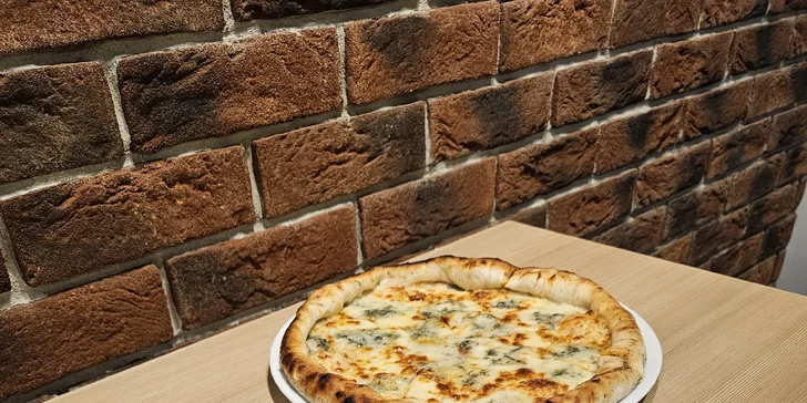 Řádění na motokárách pro děti i dospělé: až 3 jízdy i pizza dle výběru