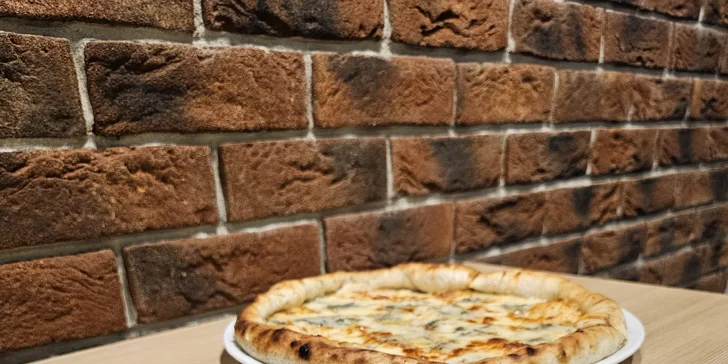 Řádění na motokárách pro děti i dospělé: až 3 jízdy i pizza dle výběru