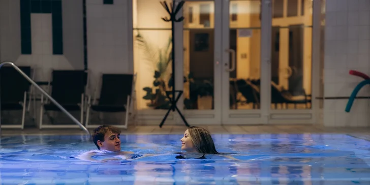 Pobyt ve 4* hotelu v Mariánských Lázních: jídlo, vyhřívaný bazén i wellness procedury