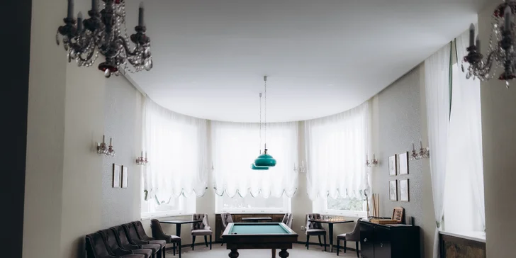 Pobyt ve 4* hotelu v Mariánských Lázních: jídlo, vyhřívaný bazén i wellness procedury