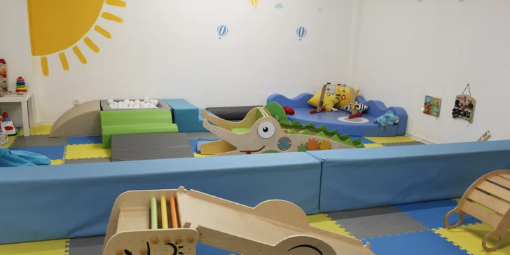 Celodenní vstup do dětské herny: od 6 měsíců do 8 let, doprovod zdarma