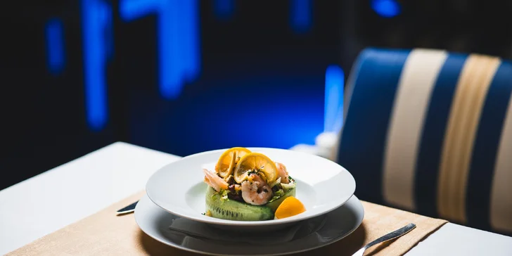 Pobyt ve 4* hotelu v Mariánských Lázních: jídlo, vyhřívaný bazén i wellness procedury