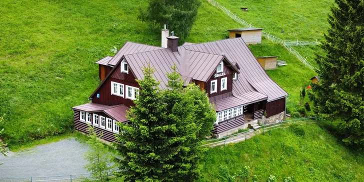 Horská chata v srdci Krkonoš: snídaně nebo all inclusive i privátní wellness, 2 děti zdarma
