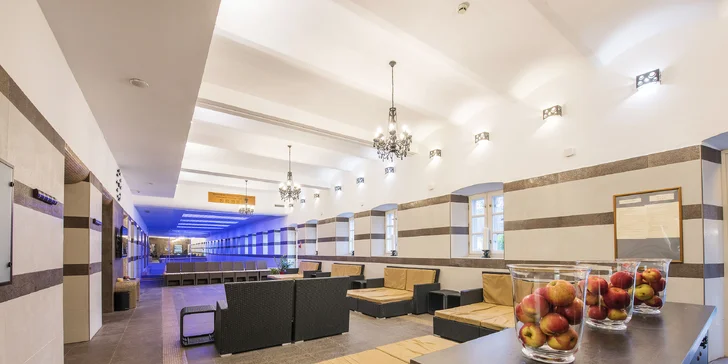 Pobyt s polopenzí, neomezeným wellness a procedurami ve 4* hotelu v Maďarsku