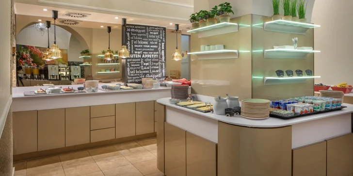Pobyt s polopenzí, neomezeným wellness a procedurami ve 4* hotelu v Maďarsku