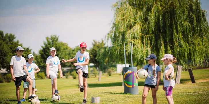Vstupné na 18jamkový fotbalgolf v areálu Kšírovka pro 2 dospělé