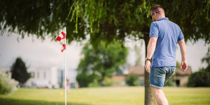 Vstupné na 18jamkový fotbalgolf v areálu Kšírovka pro 2 dospělé