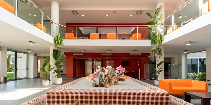 Dovolená v Itálii: hotel přímo u pláže, polopenze i venkovní bazén