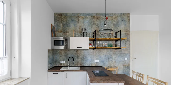 Krušné hory i s jídlem: vybavený apartmán nebo chalupa až pro 14 osob
