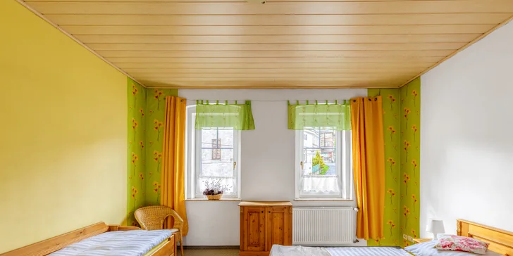 Krušné hory i s jídlem: vybavený apartmán nebo chalupa až pro 14 osob
