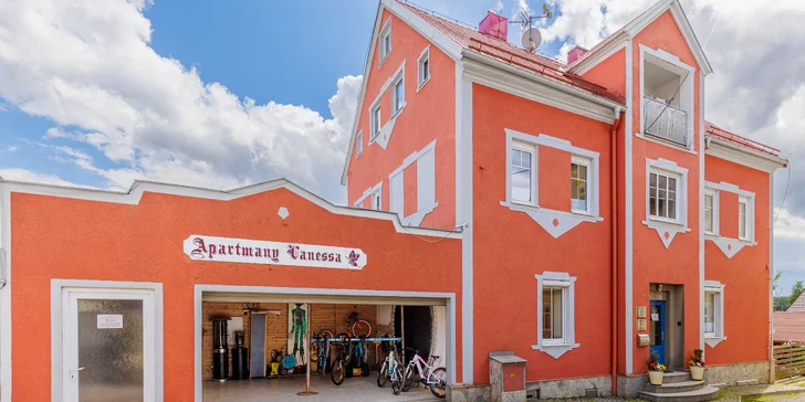 Krušné hory i s jídlem: vybavený apartmán nebo chalupa až pro 14 osob