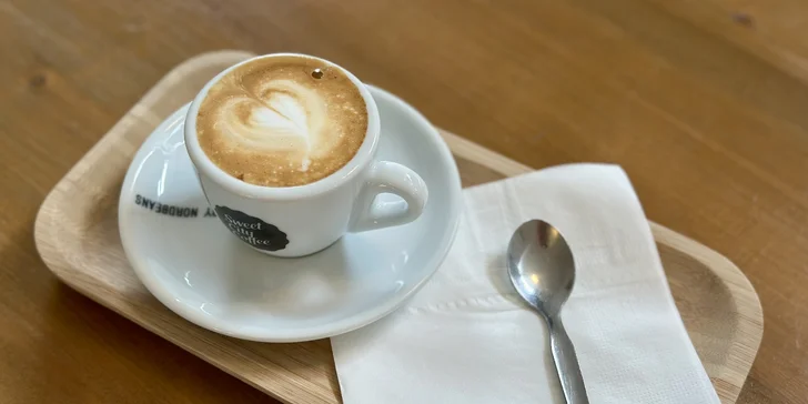 Snídaňové menu pro 1 i 2 osoby: bagel à la benedikt nebo snídaňový talíř a nápoj
