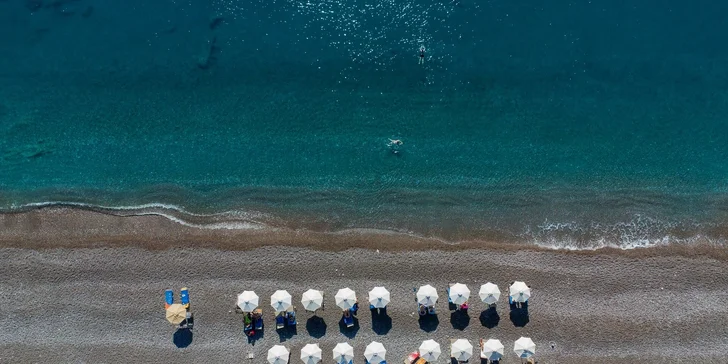 Dovolená na Rhodosu: 4* hotel vč. letenek, all inclusive, 30 m od pláže