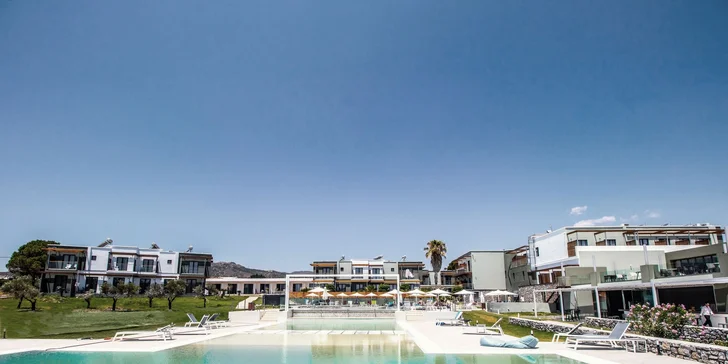 Dovolená na Rhodosu: 4* hotel vč. letenek, all inclusive, 30 m od pláže