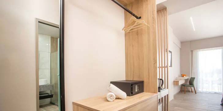 Dovolená na Rhodosu: 4* hotel vč. letenek, all inclusive, 30 m od pláže