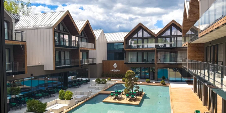 5* hotel v polských Krkonoších: snídaně nebo polopenze i vstup do wellness s termální vodou