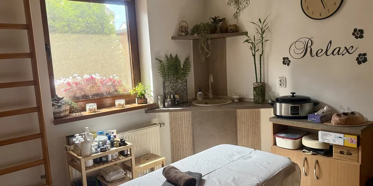 30-60 minut hýčkání: relaxační kávová i ovocná masáž vč. peelingu či zábalu
