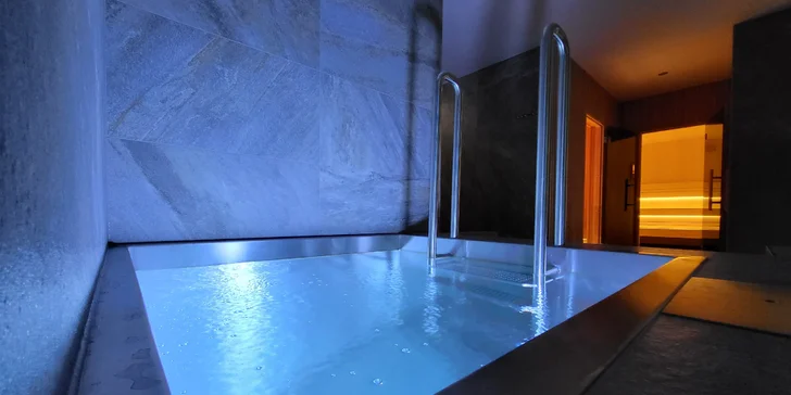 Chaty na Oravě až pro 10 osob: terasa i privátní wellness, cyklotrasy a 16 km k přehradě