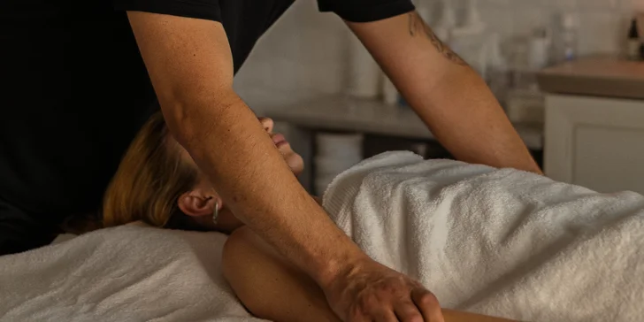 Relax a harmonie na 60 až 120 minut: masáž obličeje, nohou, zad i celého těla