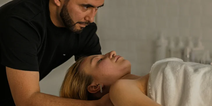 Relax a harmonie na 60 až 120 minut: masáž obličeje, nohou, zad i celého těla