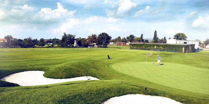 Celodenní vstupné do golfového areálu Kšírovka, vč. výuky s trenérem: pro 1 či 2 osoby