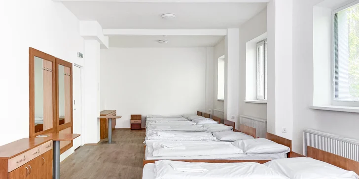 Pobyt v Rožnově pod Radhoštěm: jednoduché ubytování až pro 10 osob a možnost snídaně ve 4* hotelu