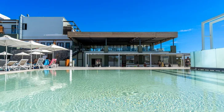 Dovolená na Rhodosu: 4* hotel vč. letenek, all inclusive, 30 m od pláže
