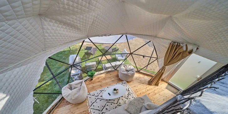 Glamping na Slapech: luxusní stany pro dva i celou rodinu, krásná lokalita přímo u přehrady