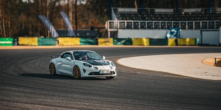 Jízda na autodromu Sosnová s vlastním autem nebo motorkou